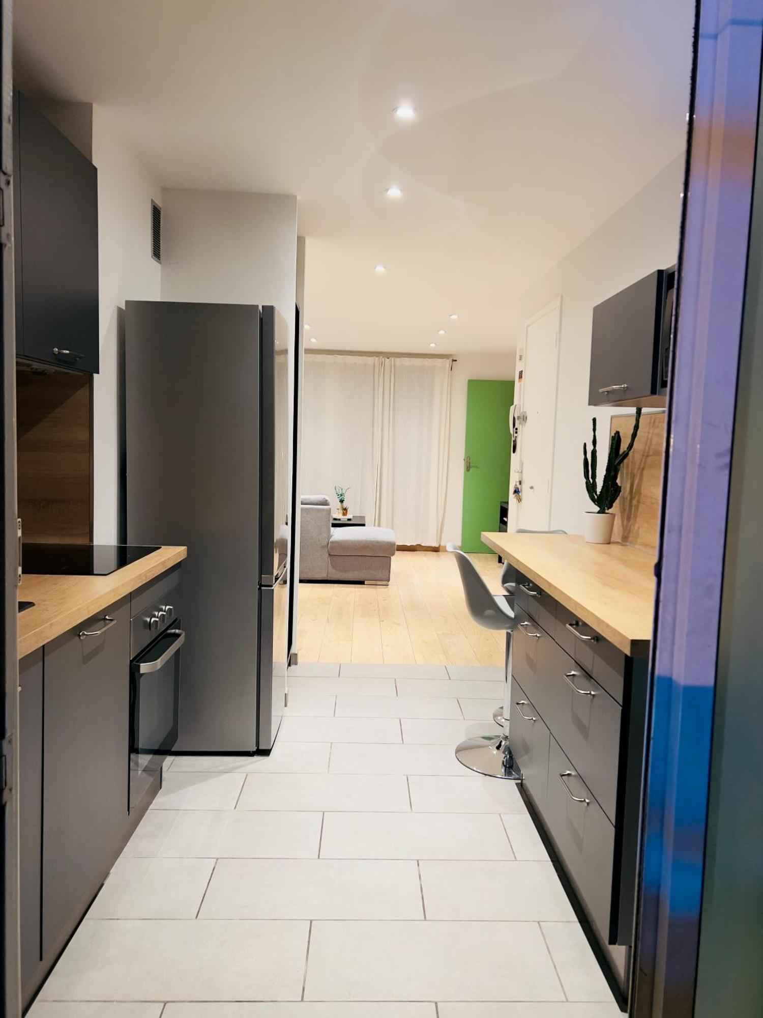 Apartment Superbe T3 Sejour Clim 2 Balcons Timone Marseille