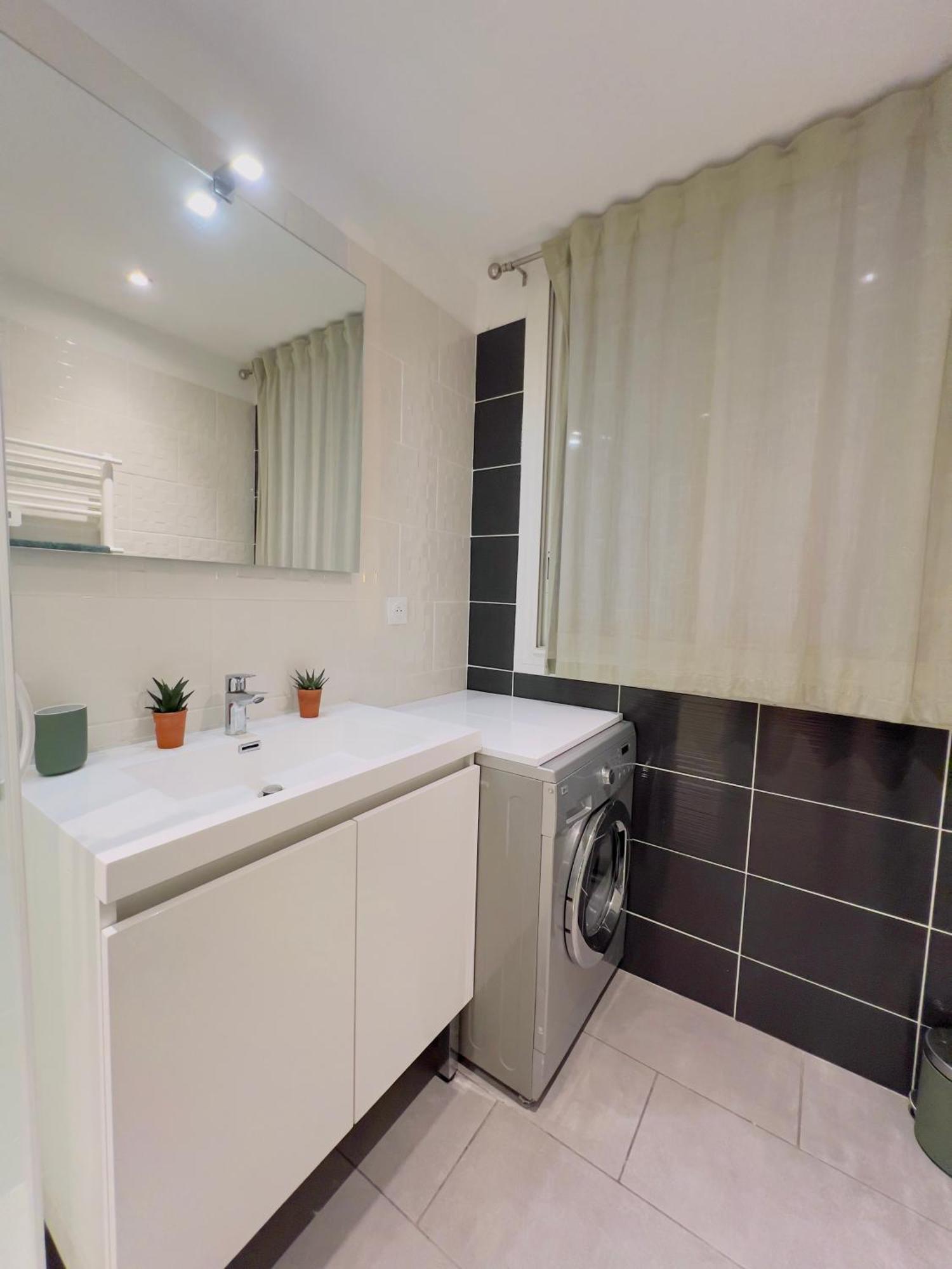 Apartment Superbe T3 Sejour Clim 2 Balcons Timone