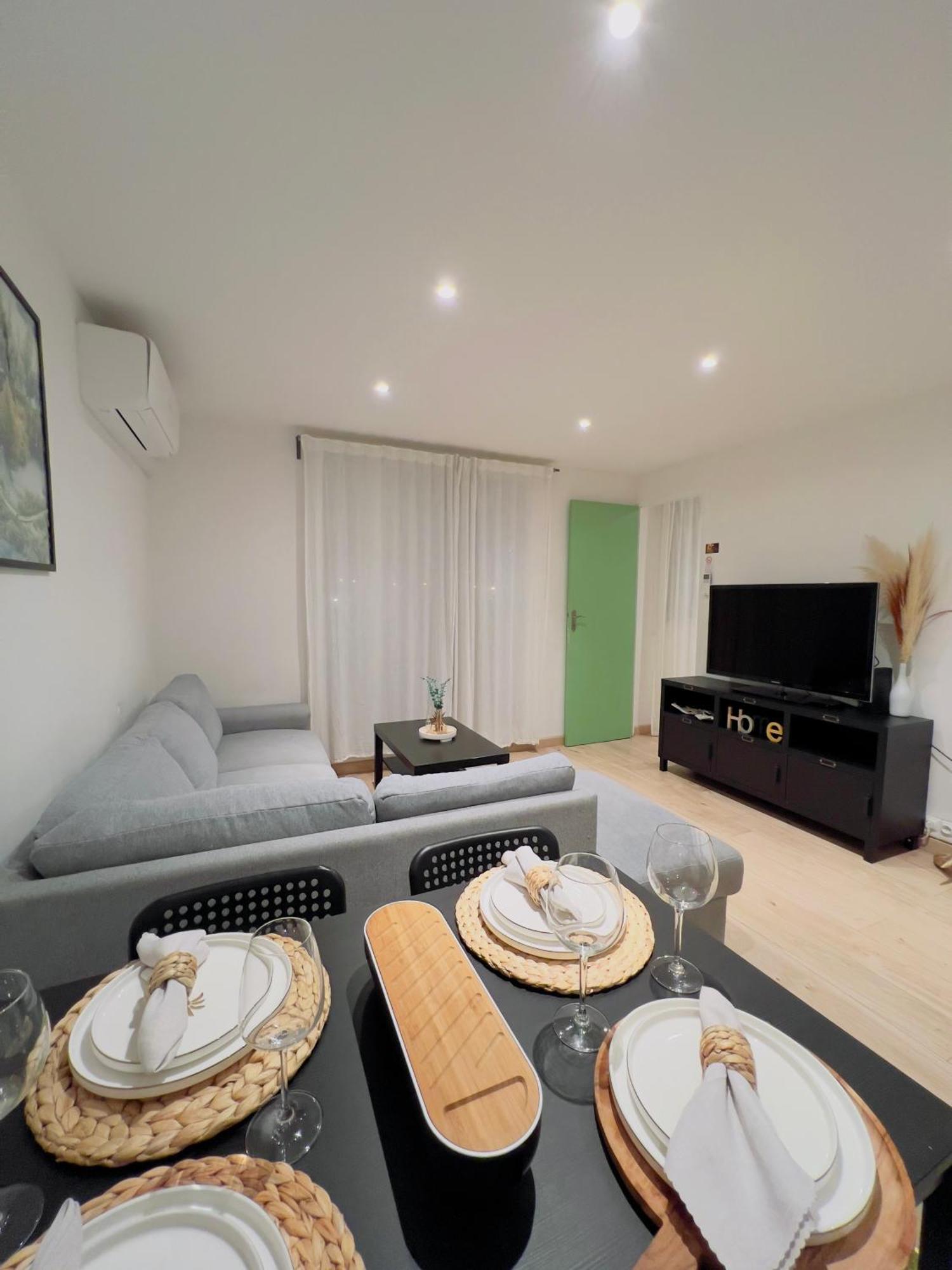 Superbe T3 Sejour Clim 2 Balcons Timone